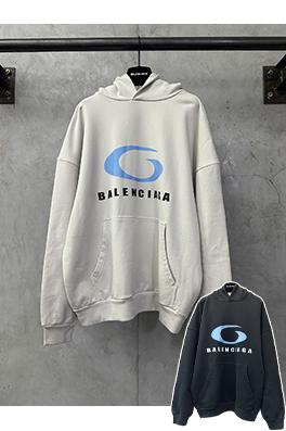 バレンシアガ Balenciaga ランウェイスタイルのロゴプリントフード付きスパーカー