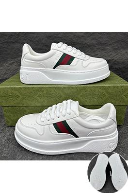 グッチスーパーコピー レトロで楽しい厚ビスケットスニーカー