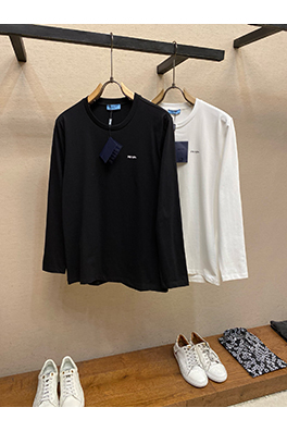 プラダ ユニセックスクルーネック長袖シャツ