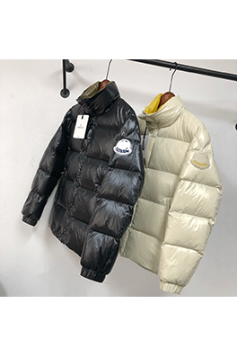 モンクレール Tripiti 新しいカップルショートダウンジャケット