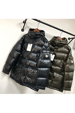 モンクレールコピー Chiablese クラシックなミドル丈のカップルダウンジャケット