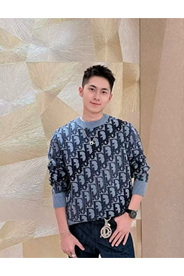 ディオール クラシックなモノグラムウールセーター