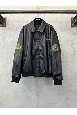 バレンシアガ Balenciaga バッジレザージャケット