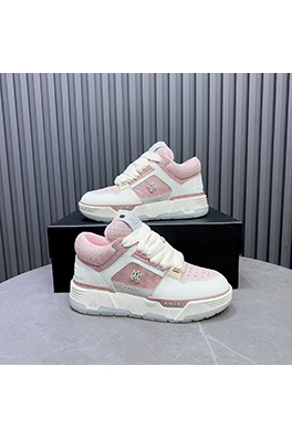 アミリ AMIRI ピンクと白のステッチスニーカー