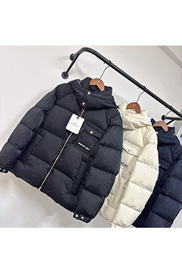 モンクレール 新しいフード付きダウンジャケット