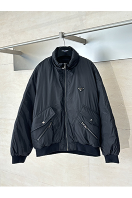 プラダコピー 厚のナイロンジッパーダウンジャケット