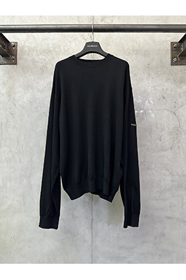 バレンシアガ 新作カシミアラウンドネックニットセーター