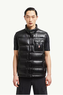 モンクレール Nantu メンズ スキーシリーズ スタンドカラー ダウンベスト
