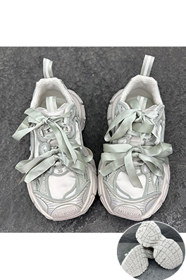 バレンシアガ 3XL Satin Bow 新しいグレーブラウンのスニーカー