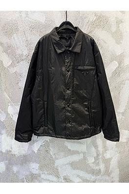 プラダ リサイクルナイロン トライアングルラベル ジッパーポケット 薄手コットンジャケット