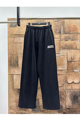 バレンシアガコピー Balenciaga ダクトテープでダメージしたスウェットパンツ