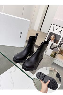 セリーヌ 新しいチェルシーブーツ