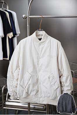 バレンシアガ Balenc1aga アルファベットロゴ刺繍 中綿フライトジャケット