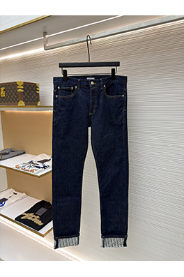 ディオール 新しいモノグラムプリントジーンズ