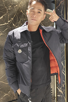 モンクレール Vigeon 新しいダウンジャケット