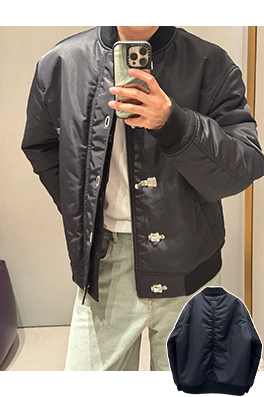 ロエベスーパーコピー ナイロンキルティングジャケット