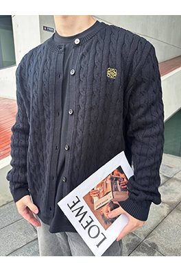 ロエベ 刺繍カーディガン