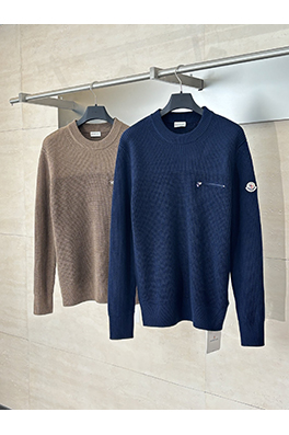 モンクレール 胸ジッパーロゴニットクルーネックセーター