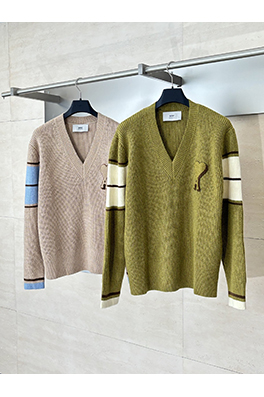 アミ テリー刺繍Vネックカラーブロックニットセーター