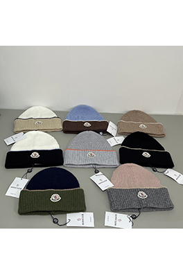 モンクレールスーパーコピー 新モデル公式サイトと同じスタイル厚のニット帽