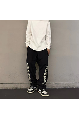 クロムハーツ 刺繍入りカジュアルパンツ