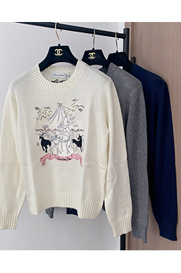 ディオールスーパーコピー 新しいラウンドネックの刺繍入りニット長袖セーター