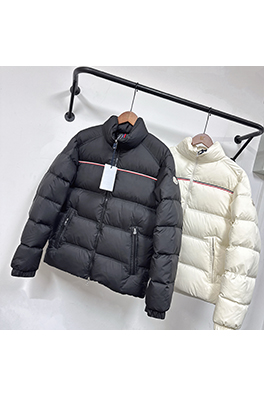 モンクレール メンズスタンドカラーダウンジャケット