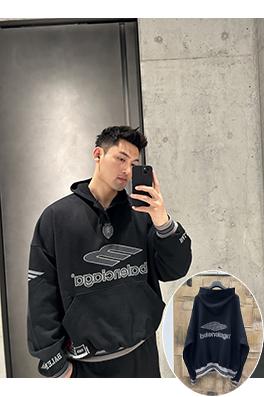 バレンシアガ Balenciaga 新しいフード付きスウェットシャツ