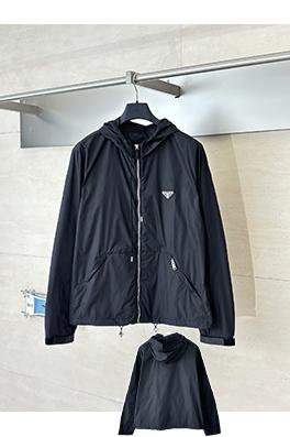 プラダ Re-Nylon リサイクルナイロン クラシック トライアングル ロゴ トレンチコート