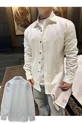 グッチスーパーコピー 家紋の刺繍入りデニムシャツ