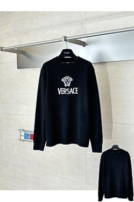 ヴェルサーチ メデューサロゴクルーネックニットセーター 17,800円