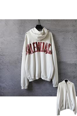 バレンシアガ Balenciaga クラシックなレターテーププリントのウォッシュとダメージをしたジップアップパーカー