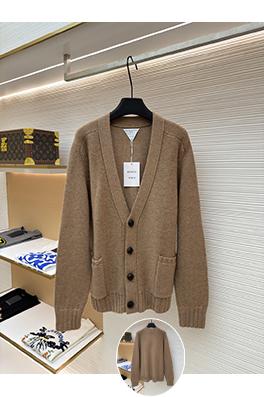 ボッテガヴェネタ Vネックウールニットカーディガン