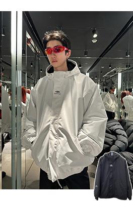 バレンシアガ BALENCIAGA ダークな柄のフード付きジャケット