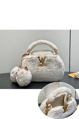 ルイヴィトン LV Capusnow レディースラムウールのプラッシュハンドバッグ M26324