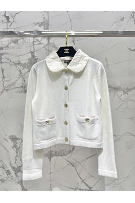 シャネル レディースダブルCのロゴとメタルバックルが付いたシャネルスタイルのカシミアニットカーディガン