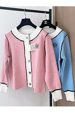 ロエベ 新しいロゴ入りカーディガン