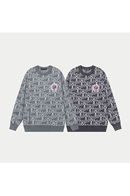 クロムハーツ 新しいクルーネックセーター