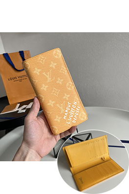 ルイヴィトン Monogram Heritage Ms Brazza イエローのシルクスクリーンキャンバスロングスーツウォレット M12656