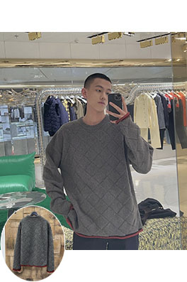 ボッテガヴェネタ を編むセーター