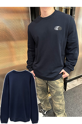 モンクレール クルーネックの長袖フェードラベルコットンスウェットシャツ