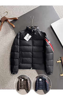 モンクレール スタンドカラートリコロールリボンショートダウンジャケット