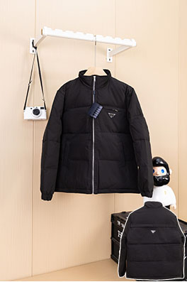 プラダ 新しいスタンドカラーコットンコート