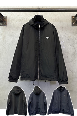 プラダ ナイロンリバーシブルウィンドブレーカー/パデッドジャケット