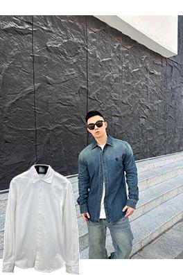 グッチ 家紋の刺繍入りデニムシャツ