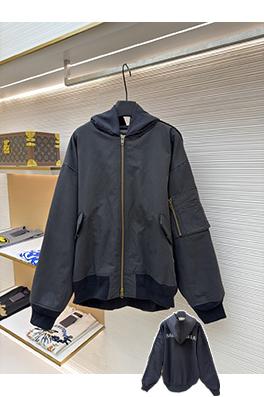 バレンシアガ Balenciaga Bomber フロントとバックのぎがあるクラシックなヘビーデューティーコットンジャケット
