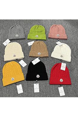 モンクレール クラシックなウール混紡ニット帽