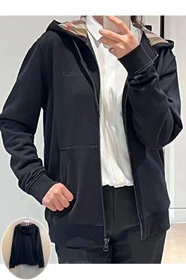 バーバリー BURBERRY クラシックな刺繍ロゴ入り、ジップアップデザインのフード付きスウェットシャツ