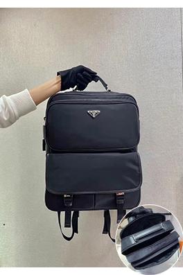 プラダスーパーコピー 新しい実用的なバックパック