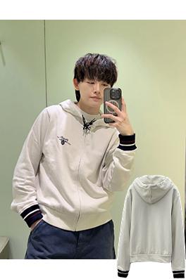 プラダ レトロなプレッピースタイルのジップアップスウェットシャツジャケット